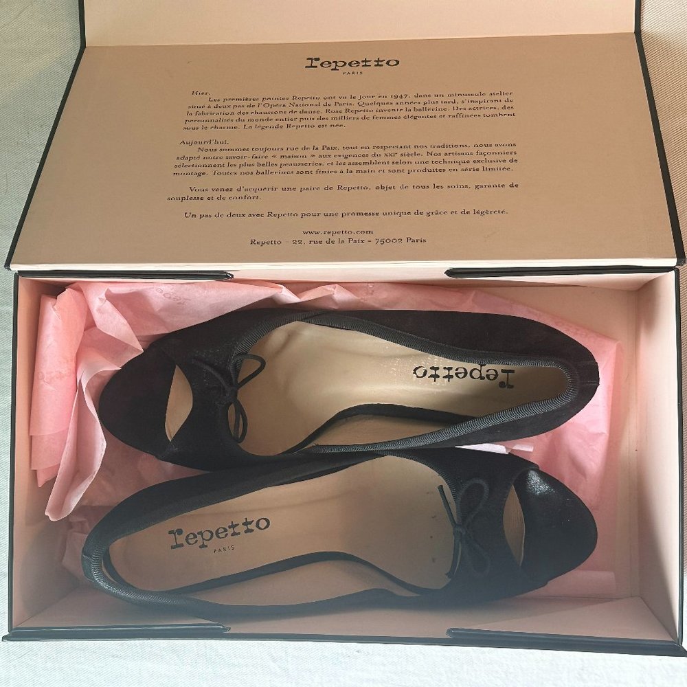 Black leather Repetto kitten heel shoes with peeky toe, size 41